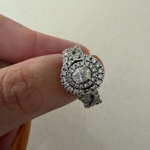 1CTW Oval Double Halo wedding/engagement ring- will consider serious offers!